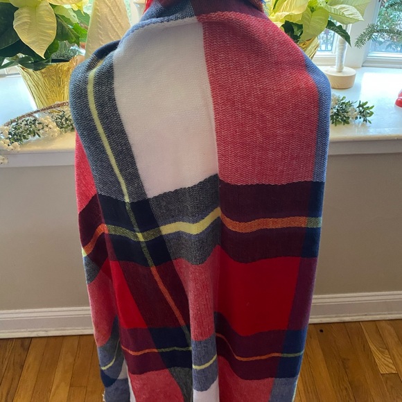 Zara holiday plaid blanket scarf! 🧣🧣🧣 - Picture 9 of 13